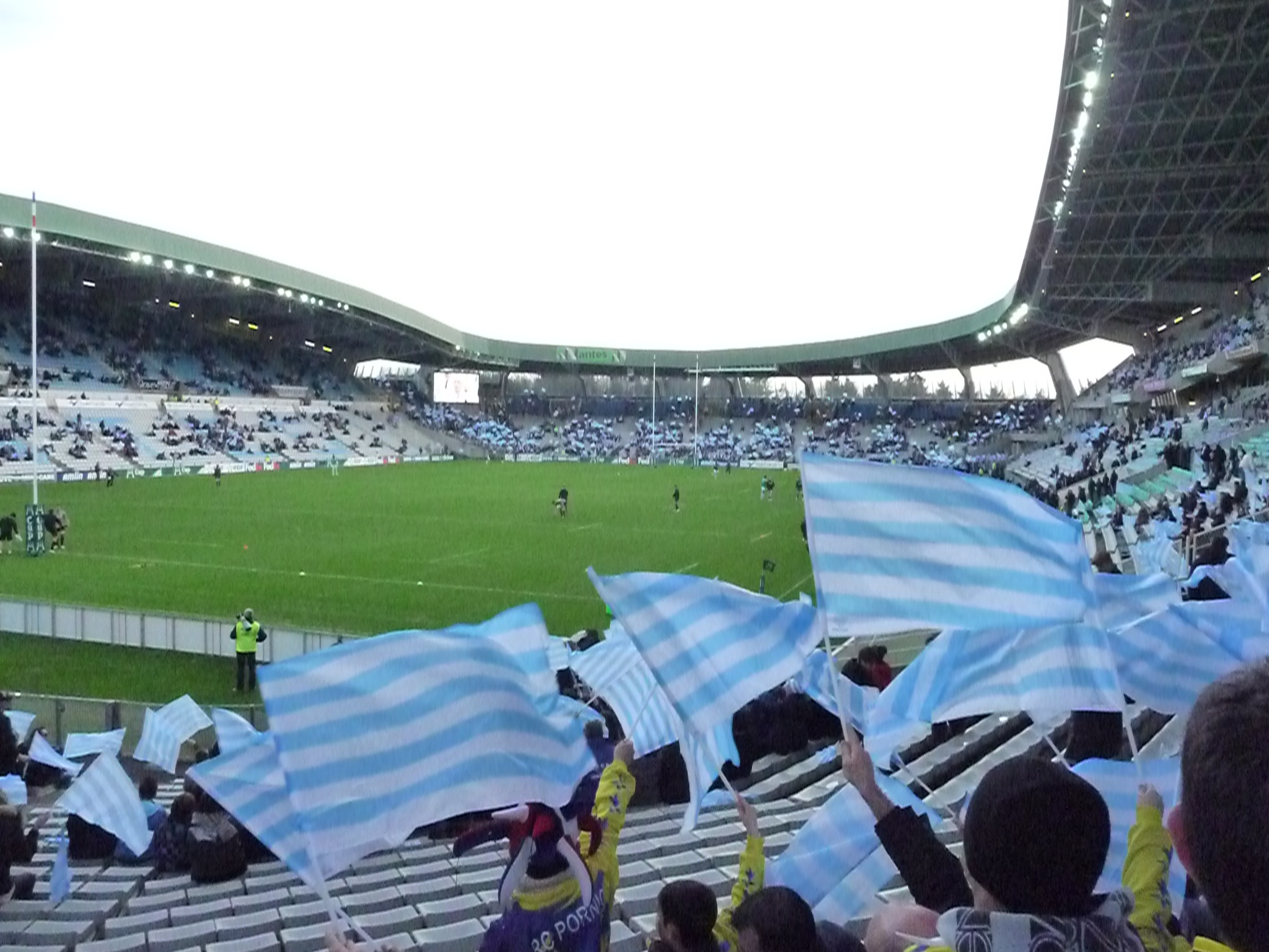 Rencontre a domicile racing metro